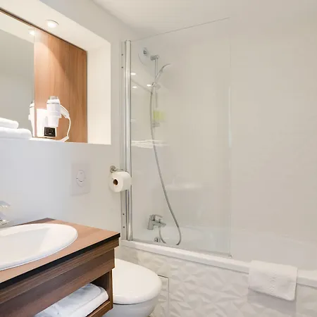 Brit Nord - Mémorial Hotel 3*